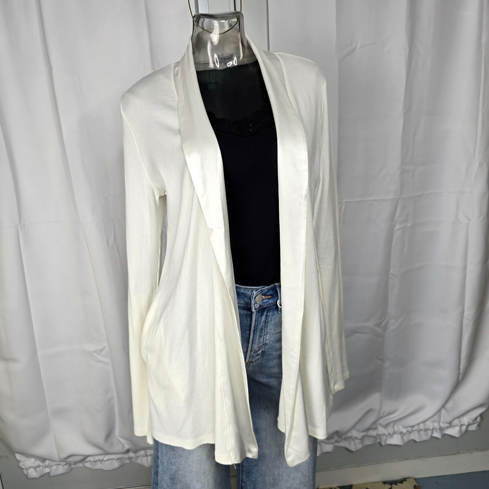 NWT - PJ Harlow Shelby Wrap Ribbed Satin Trim Loungewear Shrug Pockets Size M